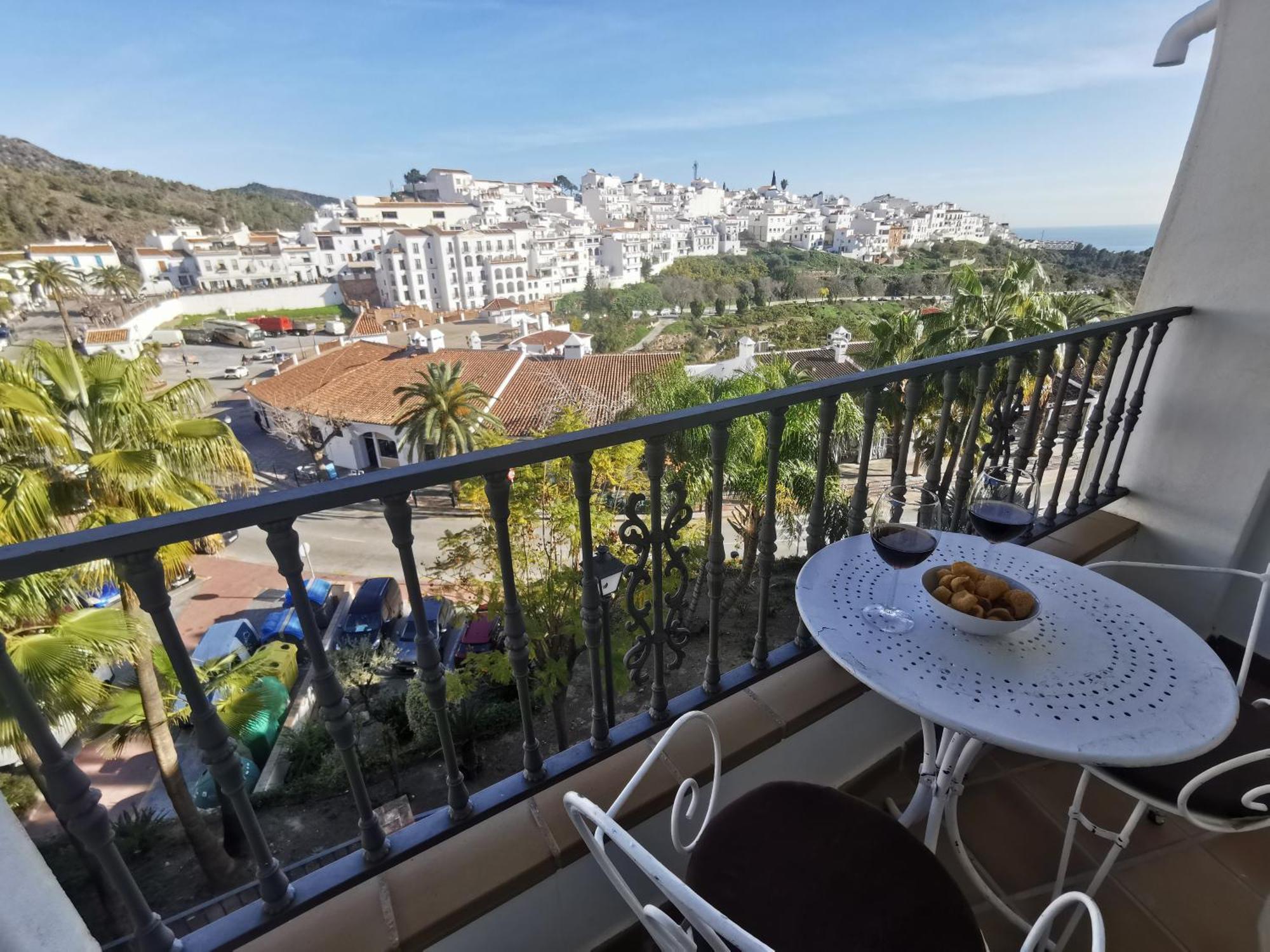 Apartamento Maria Platero Centrico Y Con Las Mejores Vistas Del Casco Antiguo La Montana Y El Mar Mediterraneo フリヒリアナ エクステリア 写真